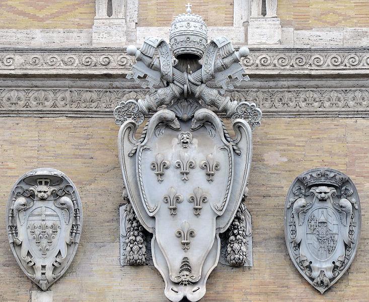 Palazzo-Farnese-Roma-facciata